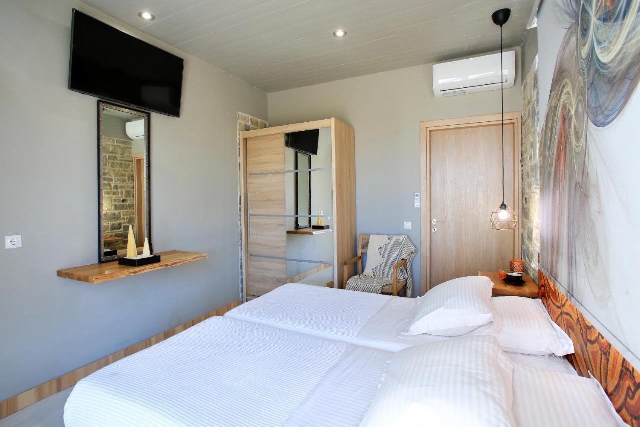 Phaestias Terra Villas Каламаки Екстериор снимка