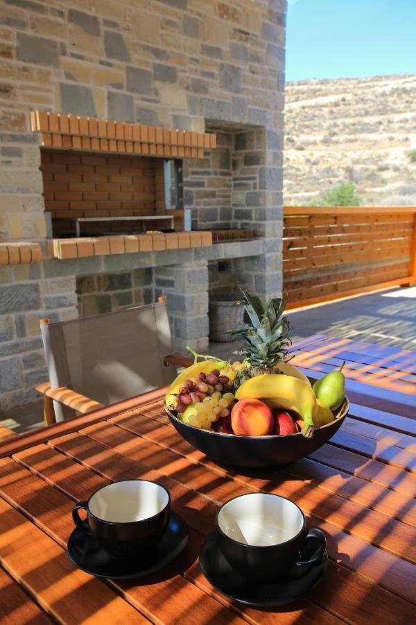 Phaestias Terra Villas Каламаки Екстериор снимка